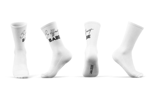 Sehr coole weiche weiße Tennissocken mit Schriftzug, Nachhaltig und Fair produziert