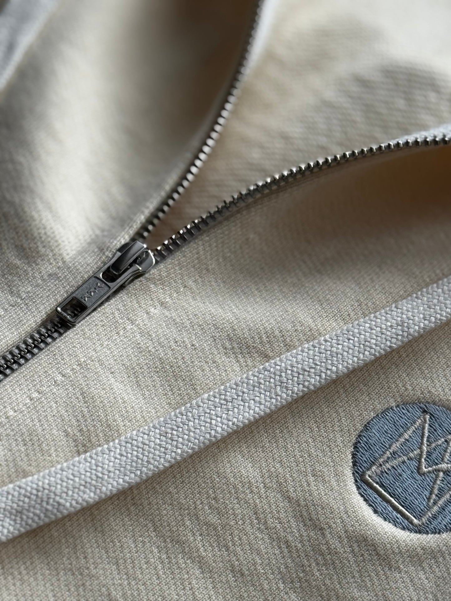 MEN´S HOODIE - PERPETUAL